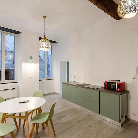 Castelli's Campo 8 * Genua